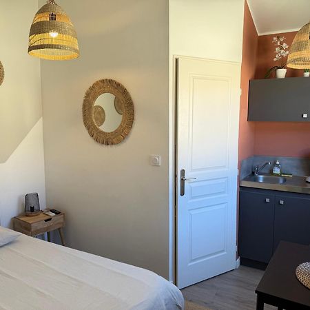 Loft, Studio And Love Rooms Bourg-Saint-Christophe Exterior photo