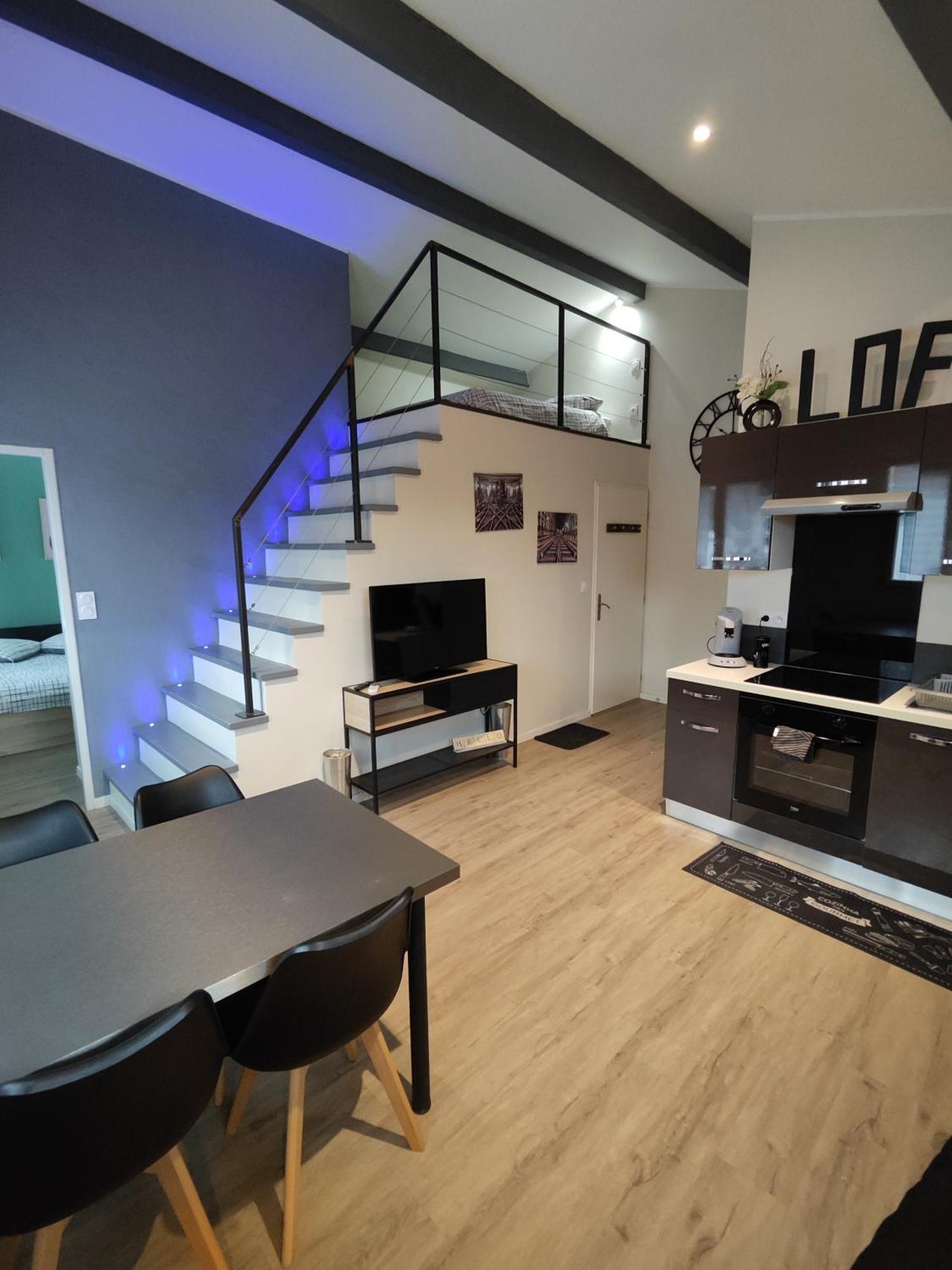 Loft, Studio And Love Rooms Bourg-Saint-Christophe Exterior photo